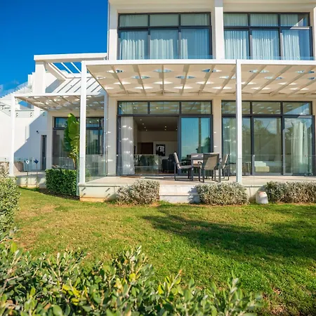 Beautiful And Bright 2-bedroom * Agios Nikolaos (Famagusta)